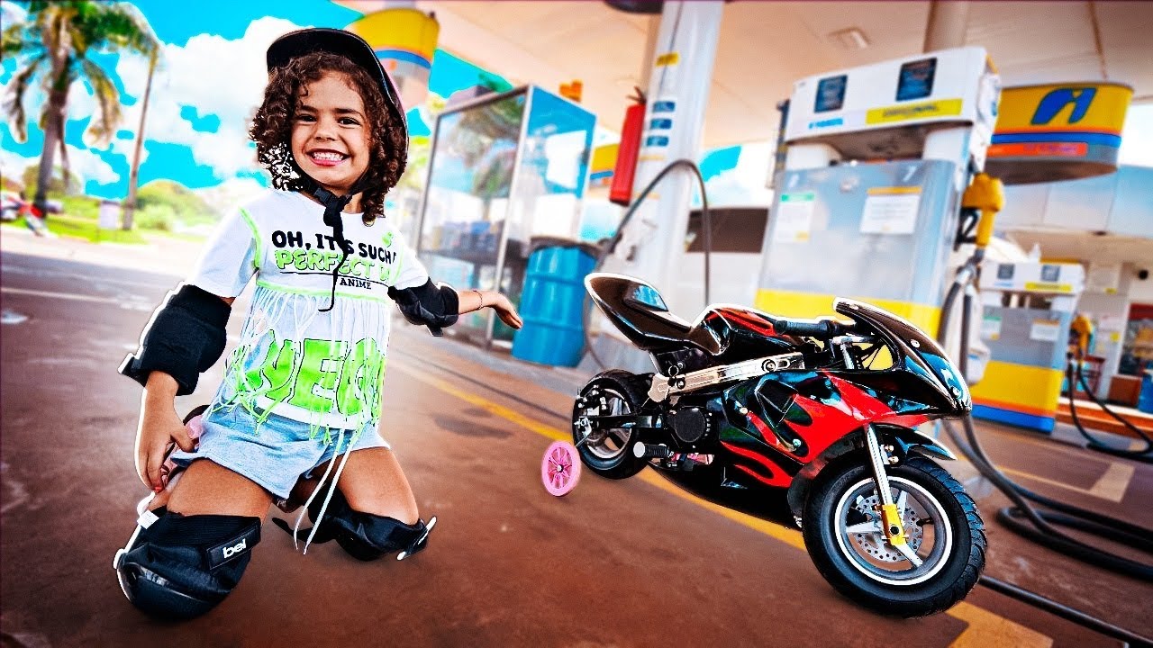 ABASTECENDO MINHA MOTO PELA PRIMEIRA VEZ !
