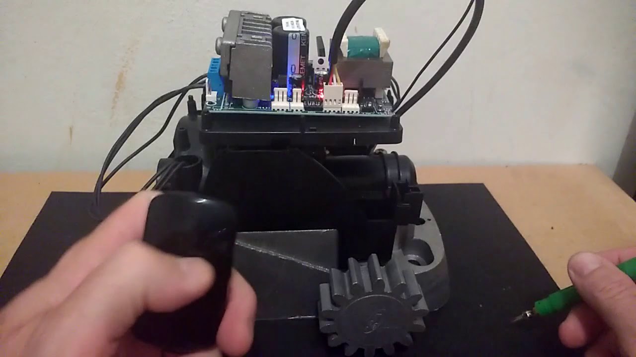 SAIBA COMO INVERTER O SENTIDO DE ROTAÇÃO DO MOTOR NA PLACA TRIFLEX FACILITY