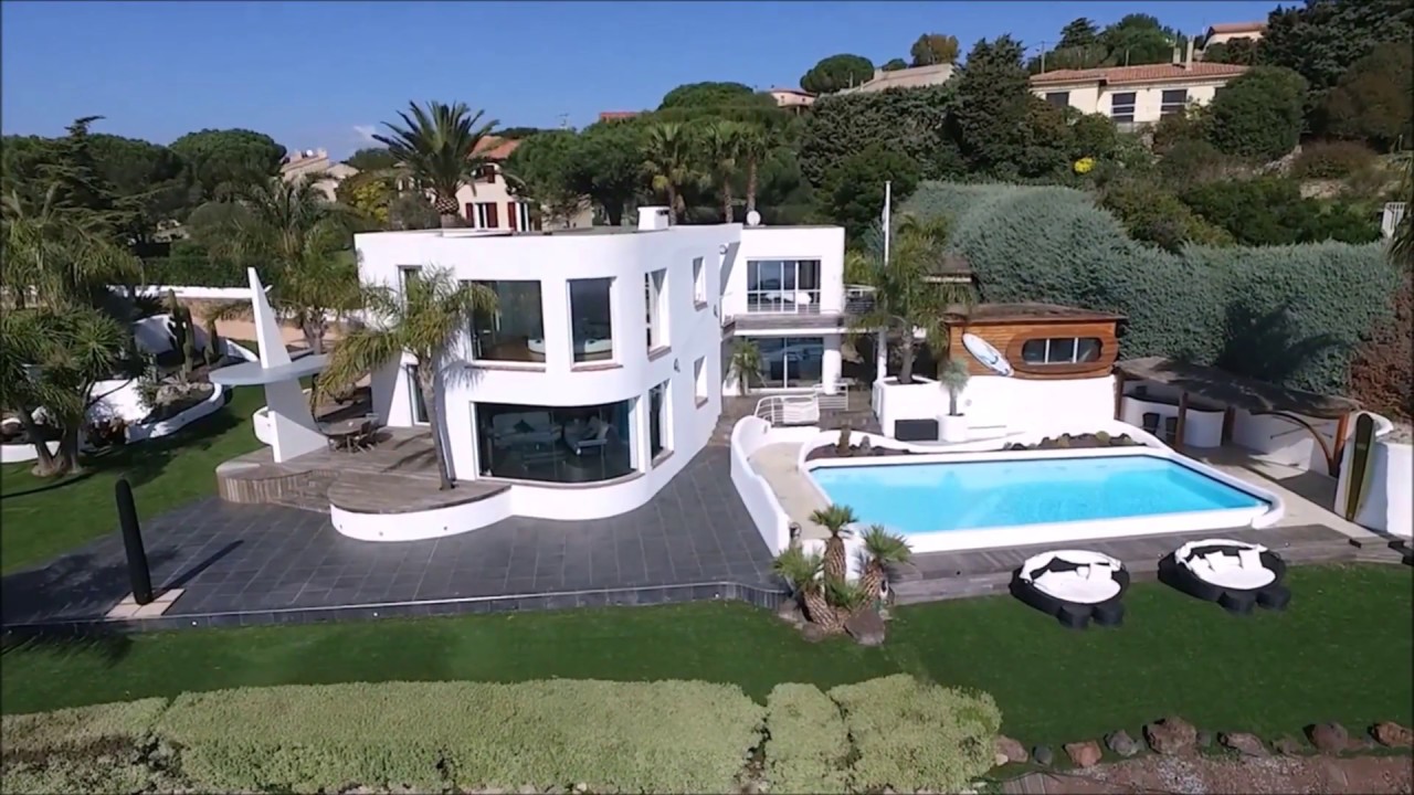 IMMOCOACH Villa contemporaine vue mer Carqueiranne