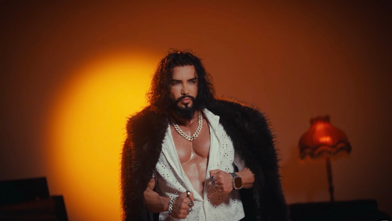 G&uuml;ven Demir - Erkek Adam Dans Etmez ( Official Video )