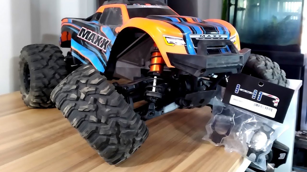 Traxxas Maxx 4s Aluminum Caster Block Upgrade and Install Lets Make the Maxx Tough!!!!