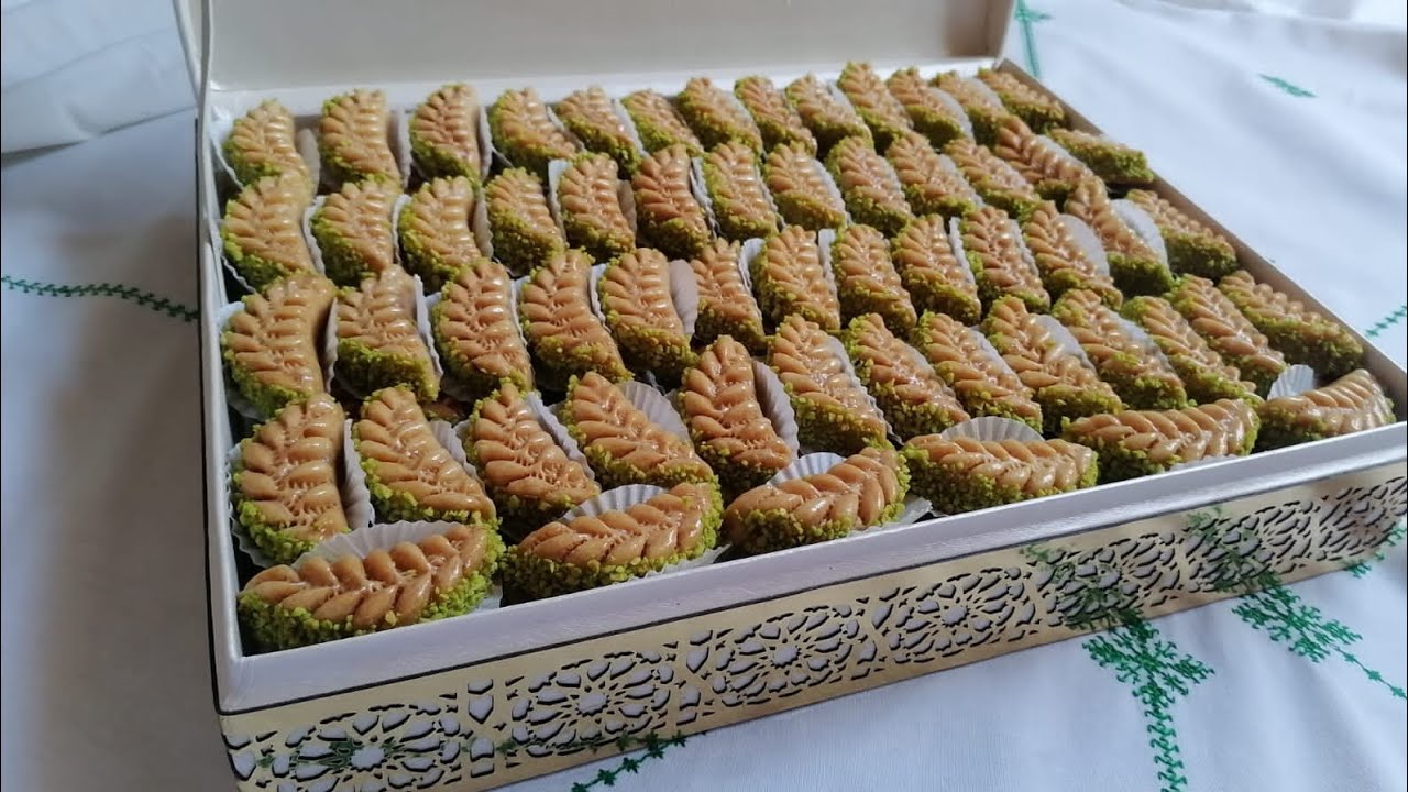 حلوة السبولةباللوز+طريقة لي صوبت بيها منقاش ديال سبولة