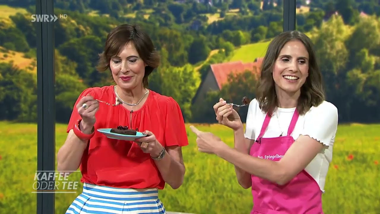 Rezept: Saftige vegane Kirsch-Brownies | Kaffee oder Tee