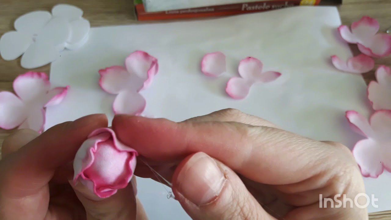 Kwiaty z foamiranu bez wykrojników - peonia - tutorial