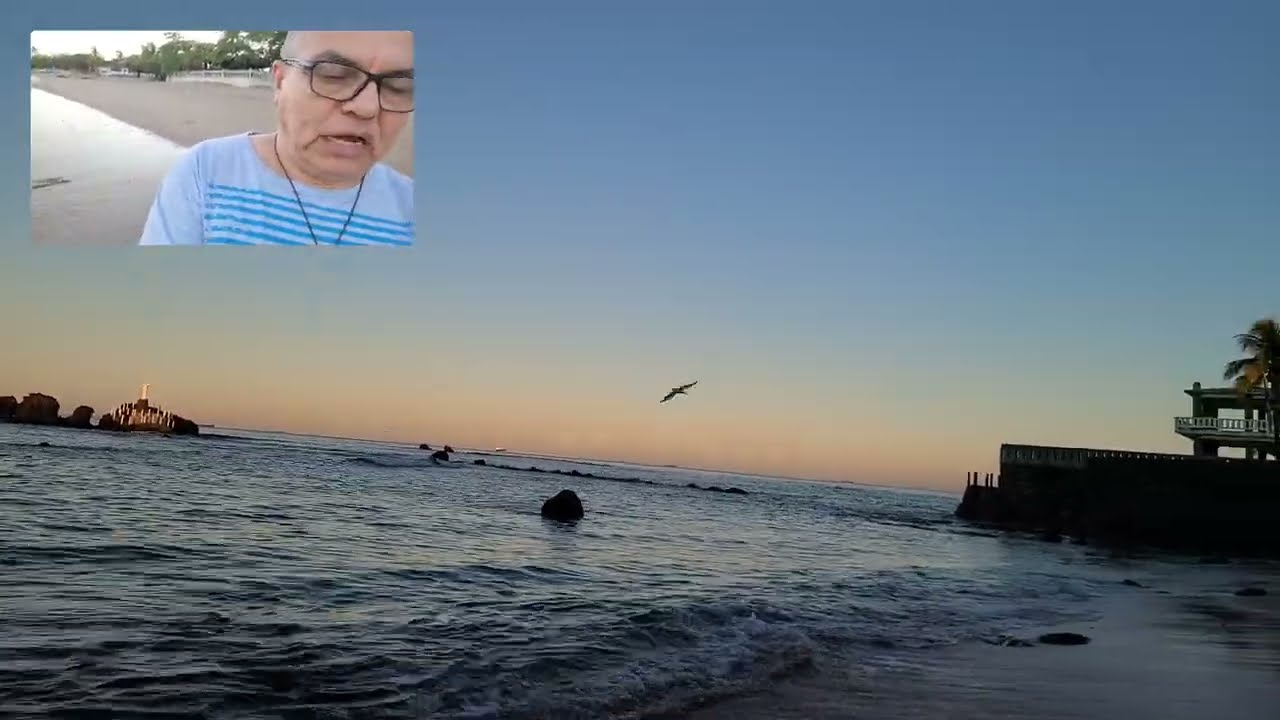 Rosario desde la playa Salinitas El Salvador 