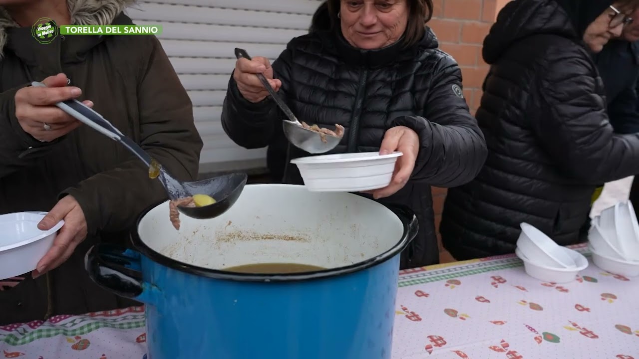 Torella del Sannio I tradizionali Fuochi di Sant’Antonio 01