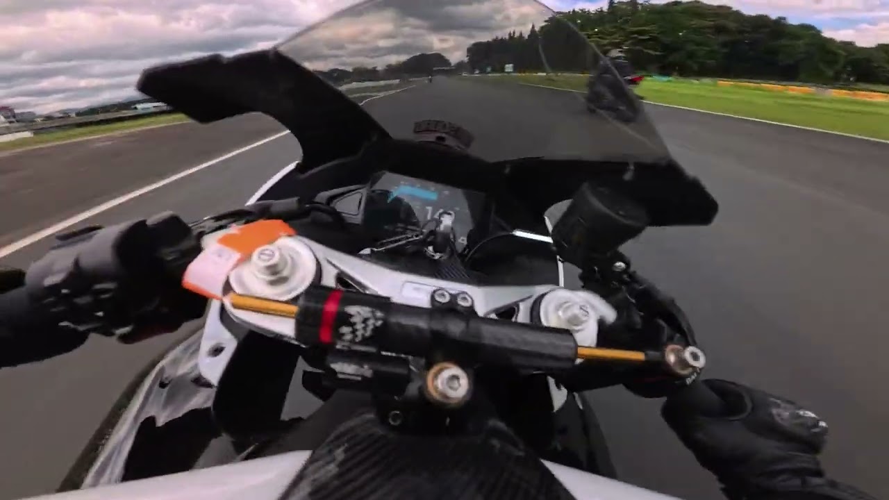 CFMOTO 675SRR chasecam HONDA CBR600RR