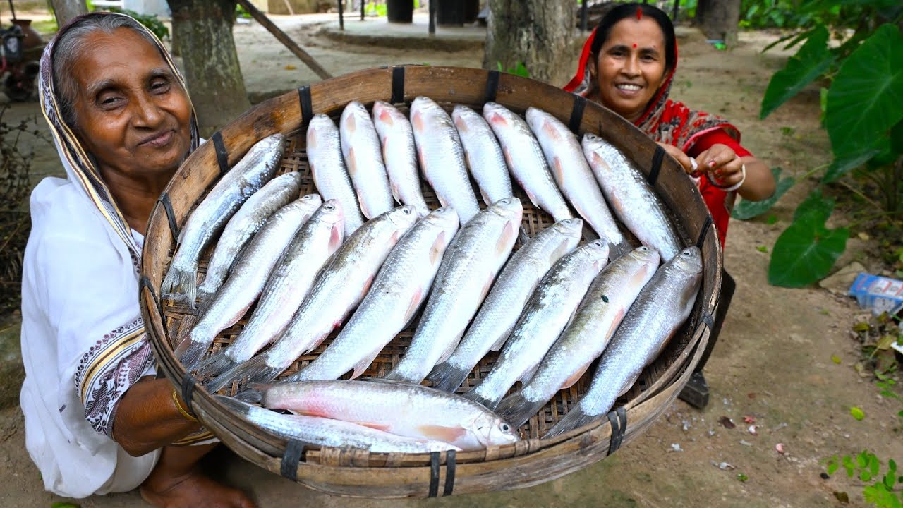 দামোদর নদীর বর্ষার নতুন জলের টাটকা বাটা মাছ রান্না | River fresh Bata mach recipe | villfood recipes