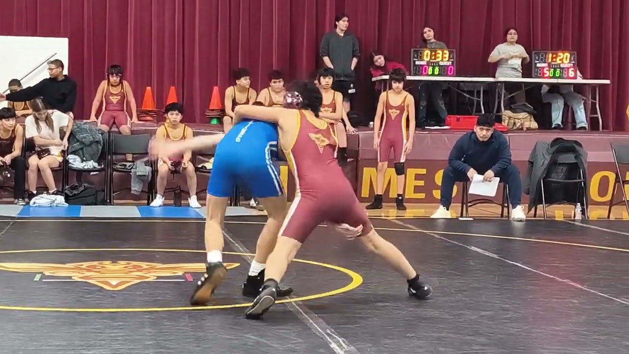 Will Sundling wrestling 2/10/26 vs Wheeling Holmes period 2