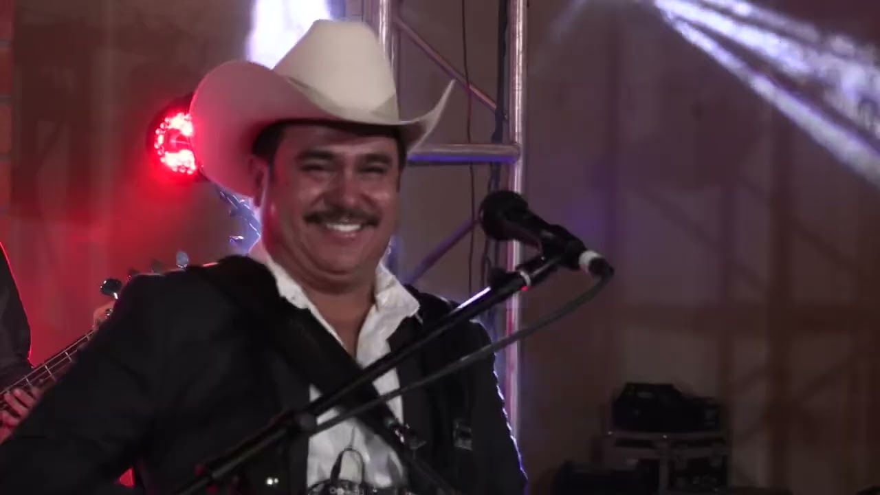 Luis Sánchez y Su Corazón Norteño - Vuela Paloma (Session Live 2019)