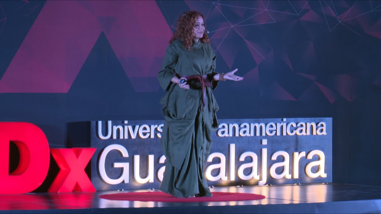 Más allá de la moda: Lo que no ves al vestirte | Lula Kiah | TEDxUniversidadPanamericanaGuadalajara