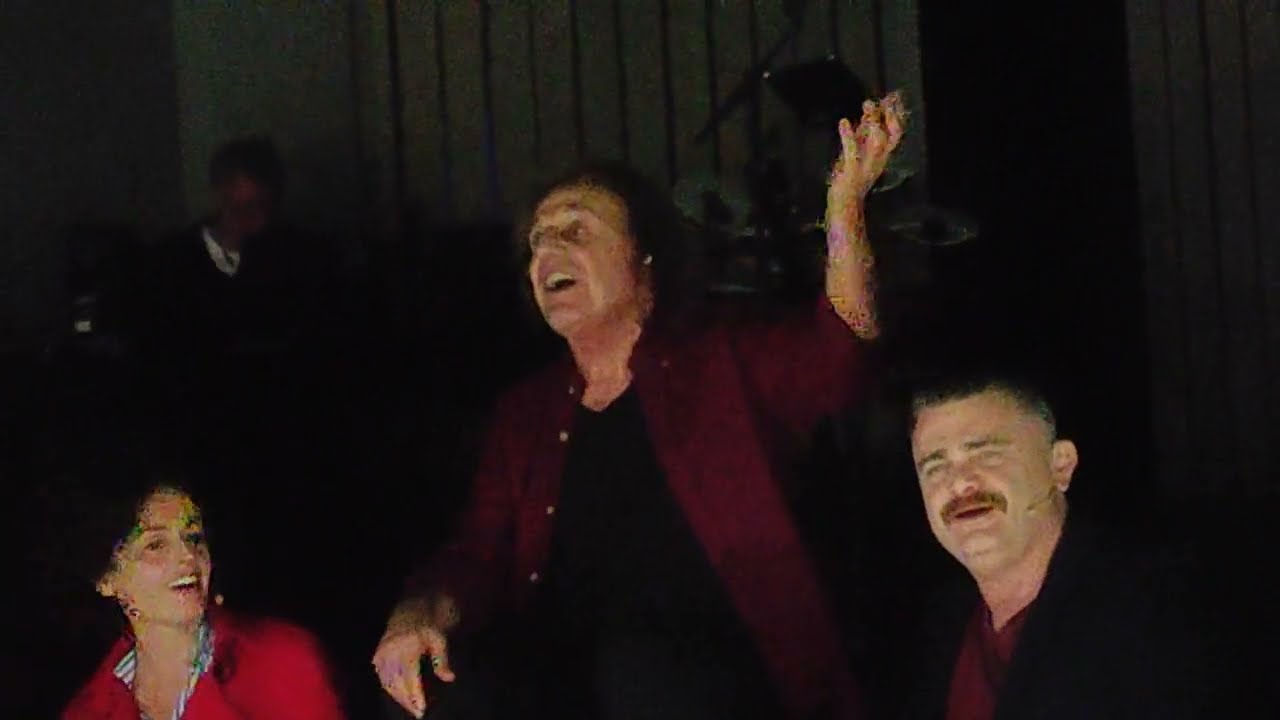 Γέλα πουλί μου -  Πάνος & Χάρης Κατσιμίχας (Acappella δίχως μικρόφωνο!)