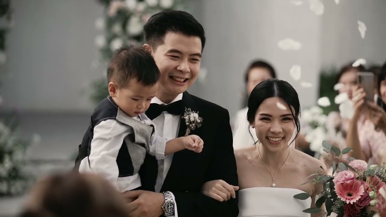 Ploy & Bjon's Wedding | AUBE, BKK