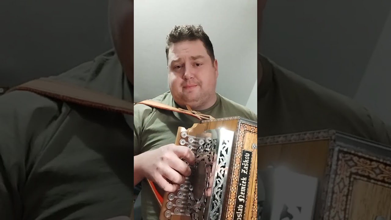 Zmes valčíkov vo má napadlo heligonka fis h