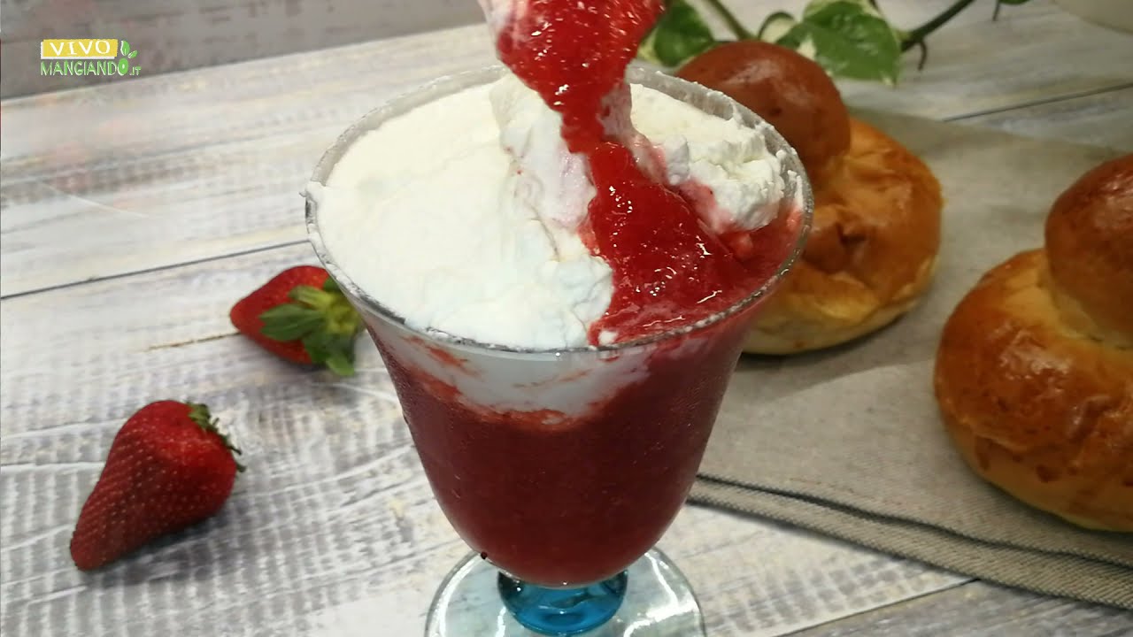 Non potevo resistere e l'ho fatta anche quest'anno - Granita alle fragole