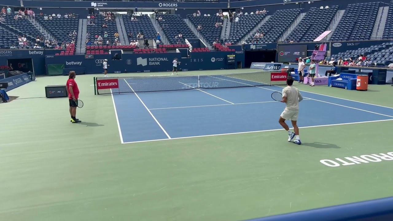 2 🇮🇹practice Lorenzo Musetti and Matteo Gigante are hitting 🎾hard #atp1000 #nbo25 #courtleveltennis