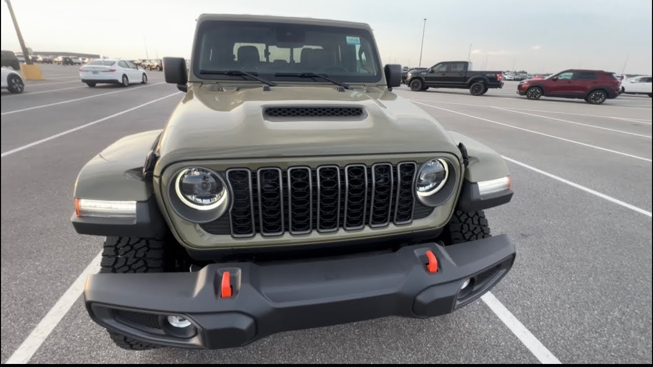 Let’s Turbo Tour the 2026 Jeep Gladiator Mojave,is this a true pickup truck?
