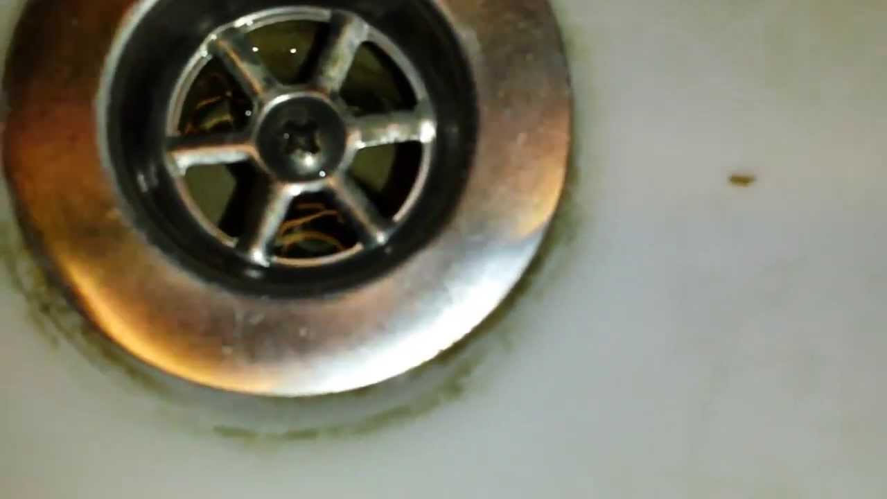 Lavuaarin vuoto korjattu, kiitos pededictus2k12 :)