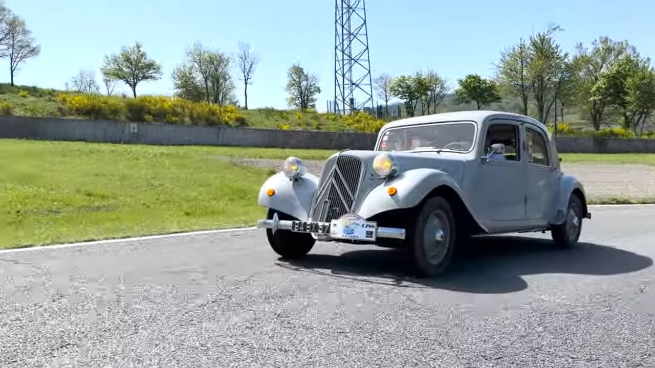 90 ans de la Citroën Traction Avant | Charade 2024