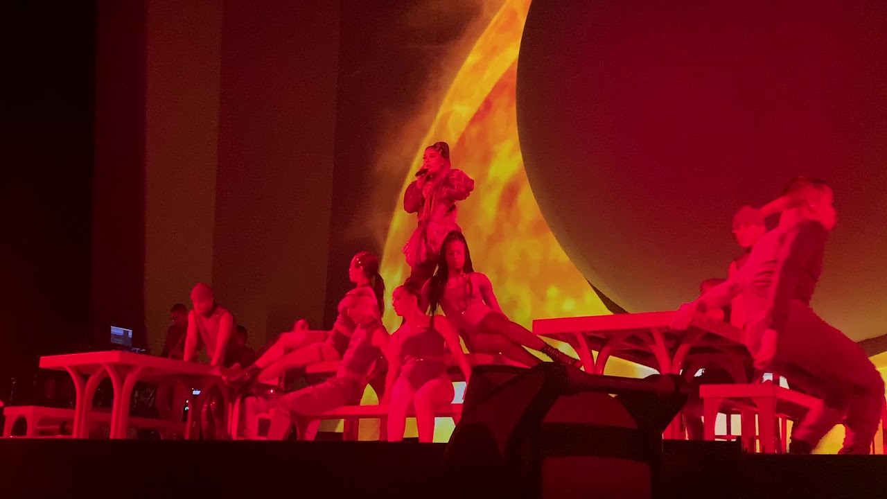 Ariana Grande - Sweetener World Tour - Arena Birmingham - Night 1 - Saturday 14th September 2019