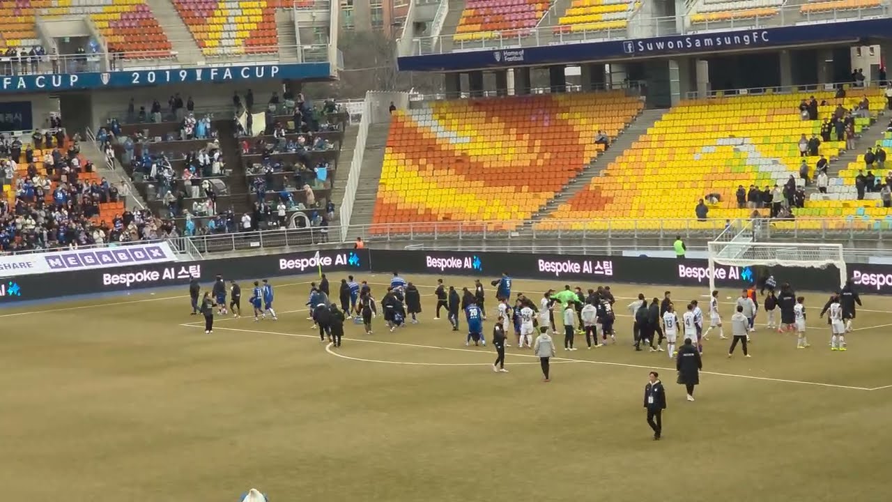 2026.03.14.토 전남전 와이드캠27 우리가 수원/ 선수단 인사