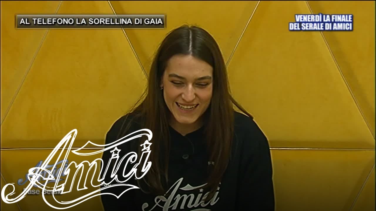 Amici 19 - Gaia al telefono con la sorellina