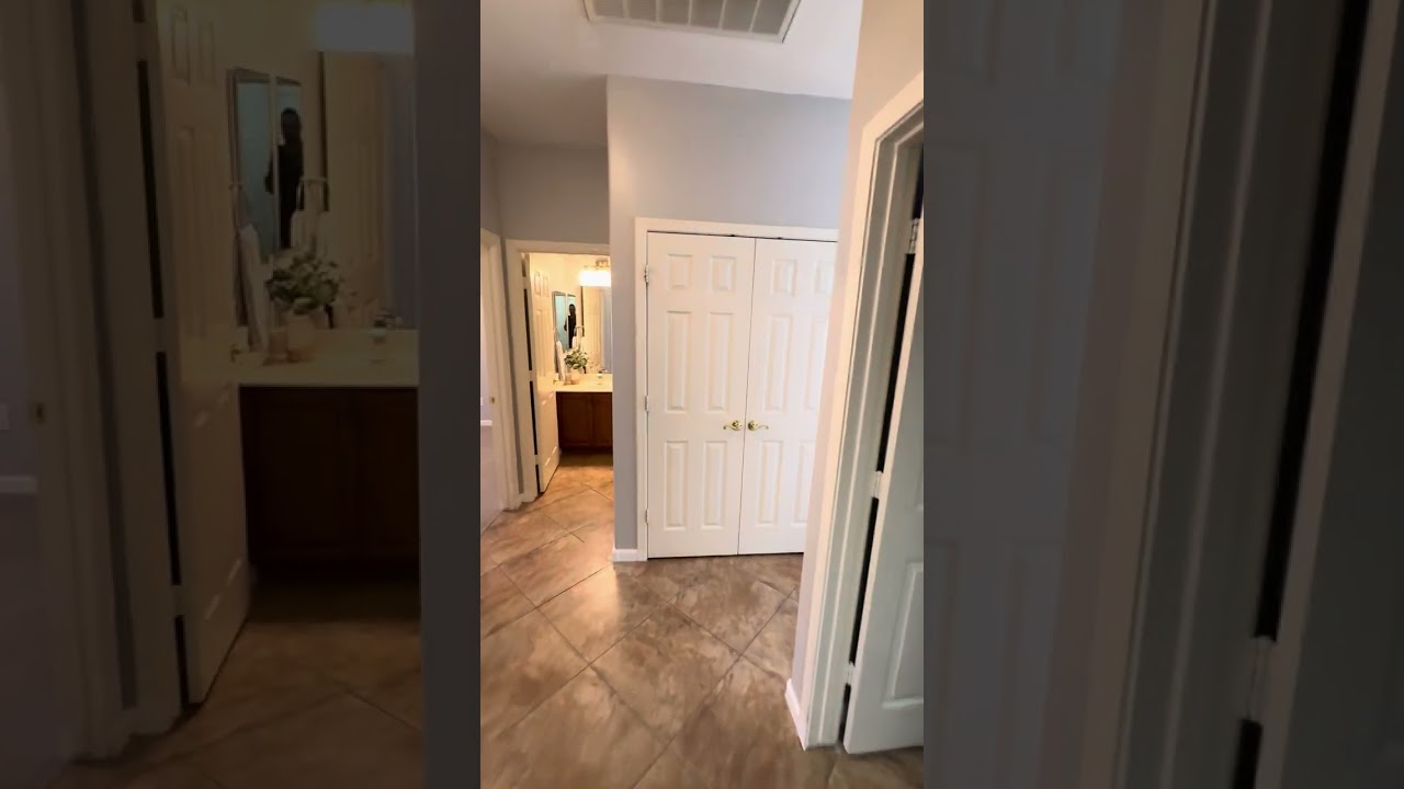 17021 w Halifax Lane
