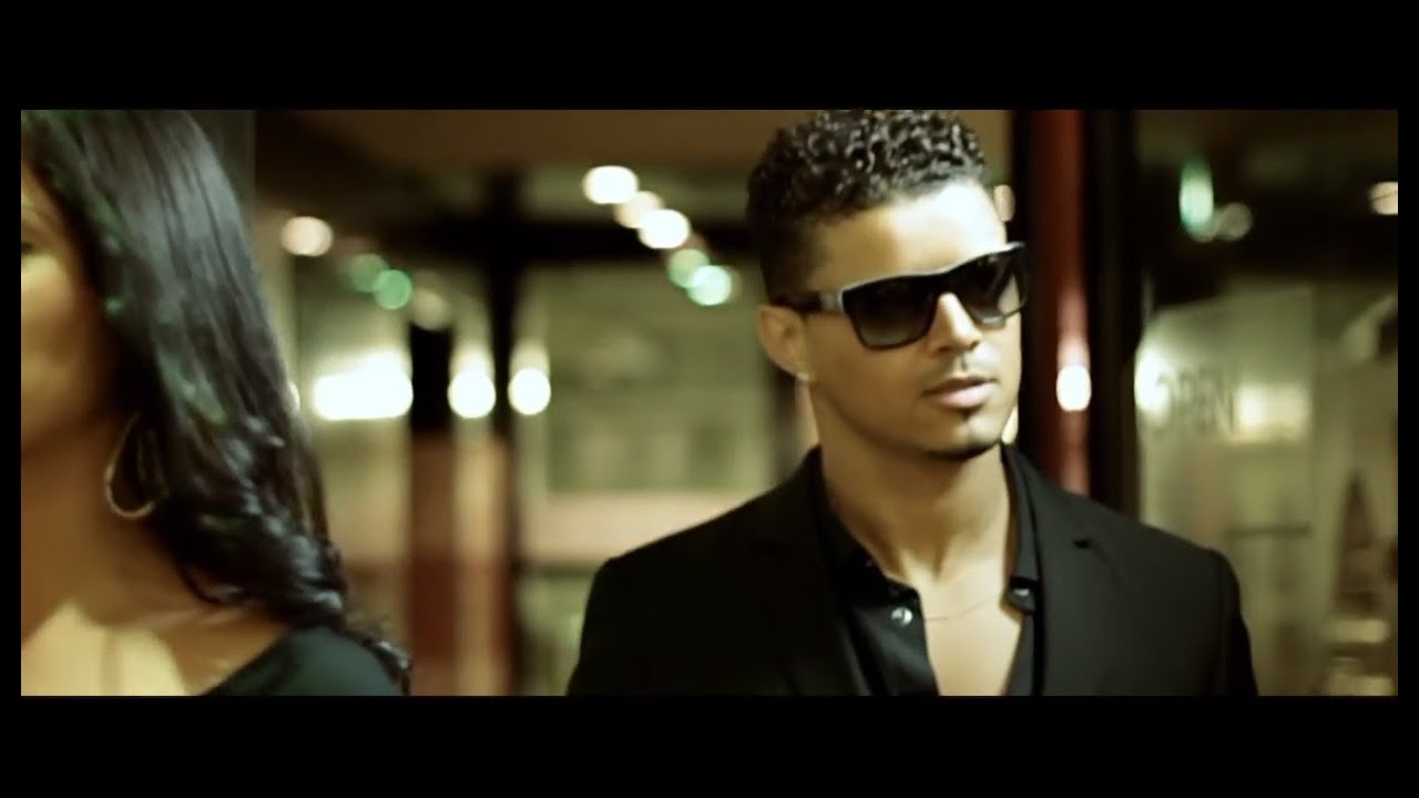 Denis Graça - It's So Hot, feat Mc Me [Official Video]