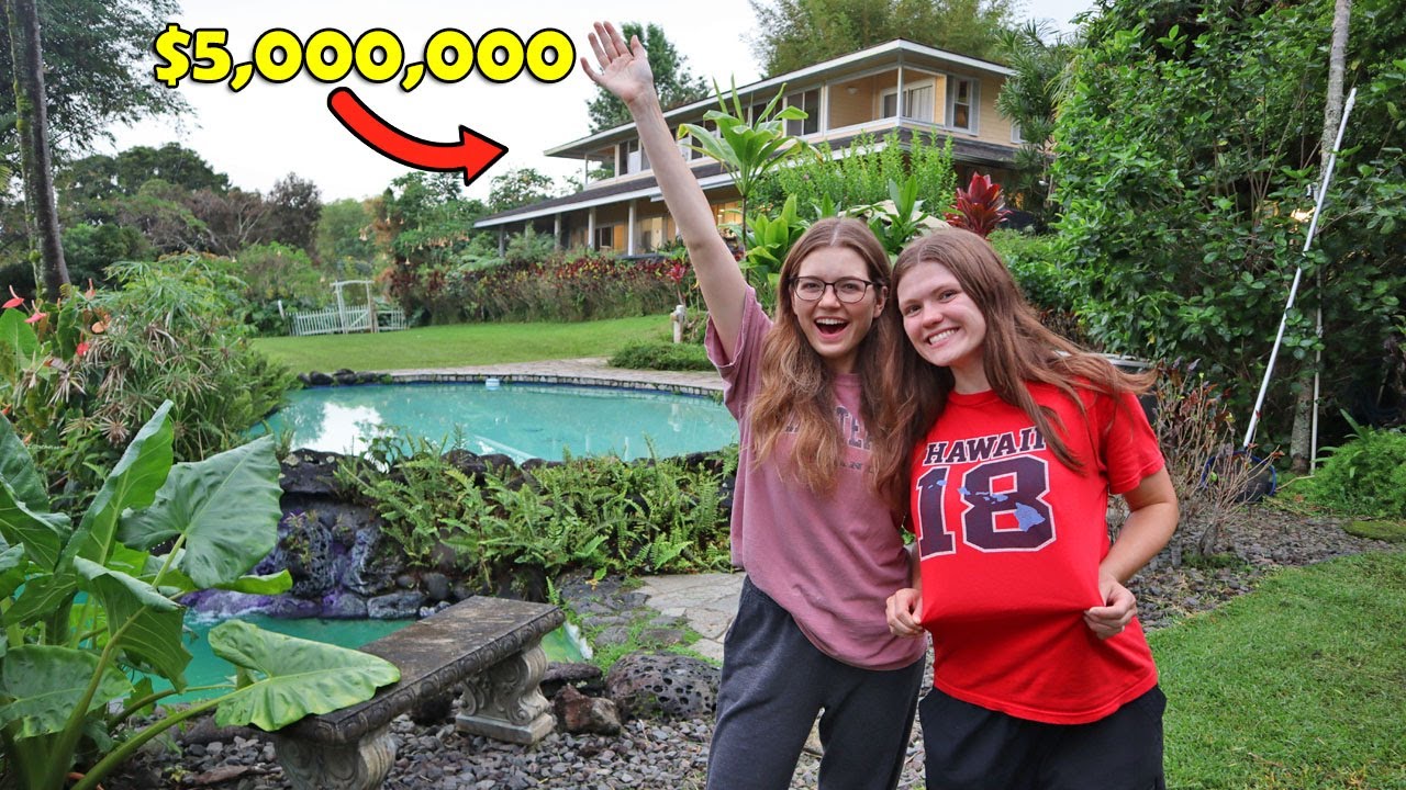 We Stayed in Million Dollar MANSIONS in Hawaii!!