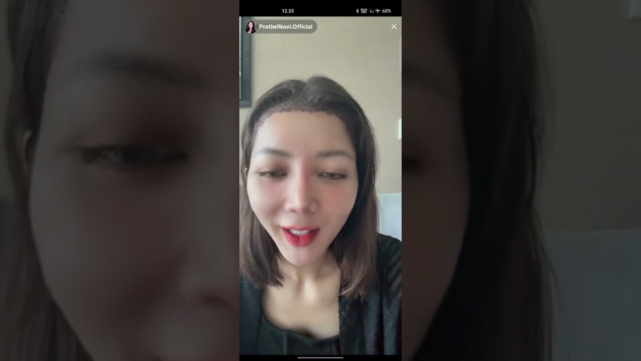 Teh novi  tetap semangat jualan walau abis oprasi