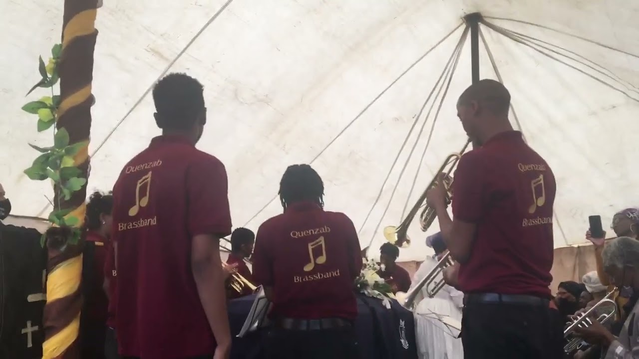 /Aub Brass band’s tribute
