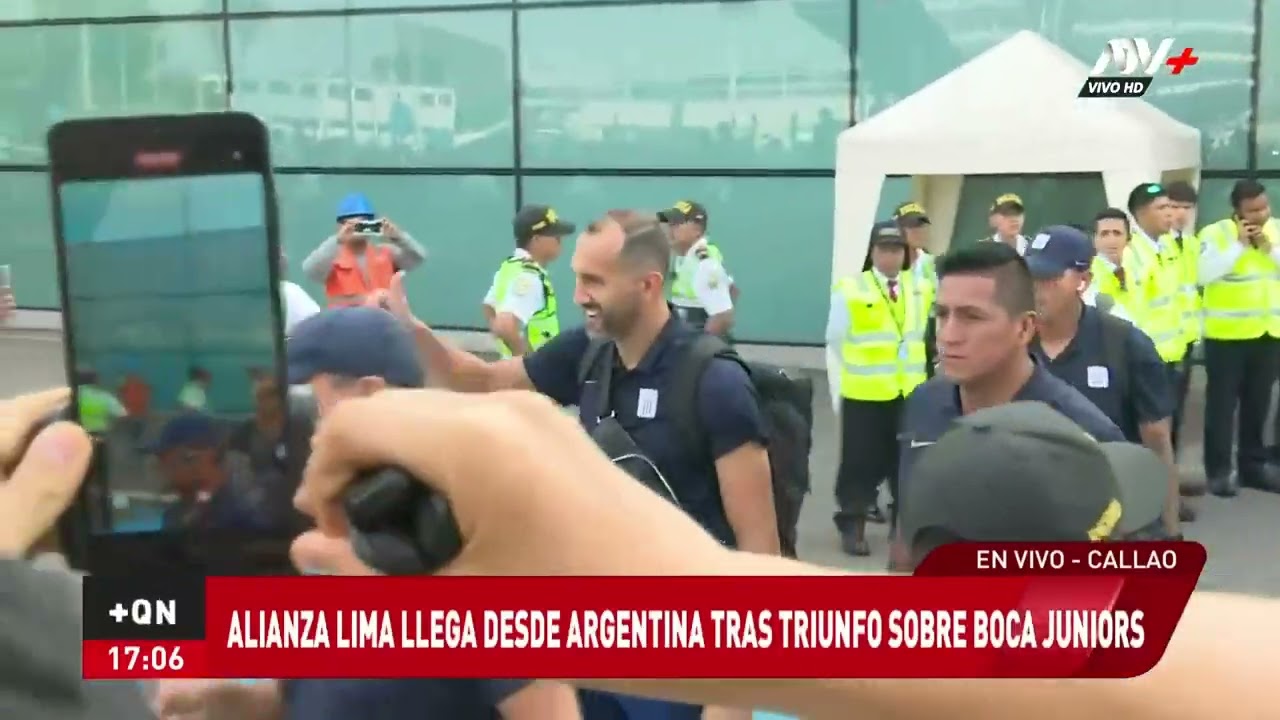 Alianza Lima llegó a Lima y son recibidos como héroes por la hinchada tras histórica clasificación