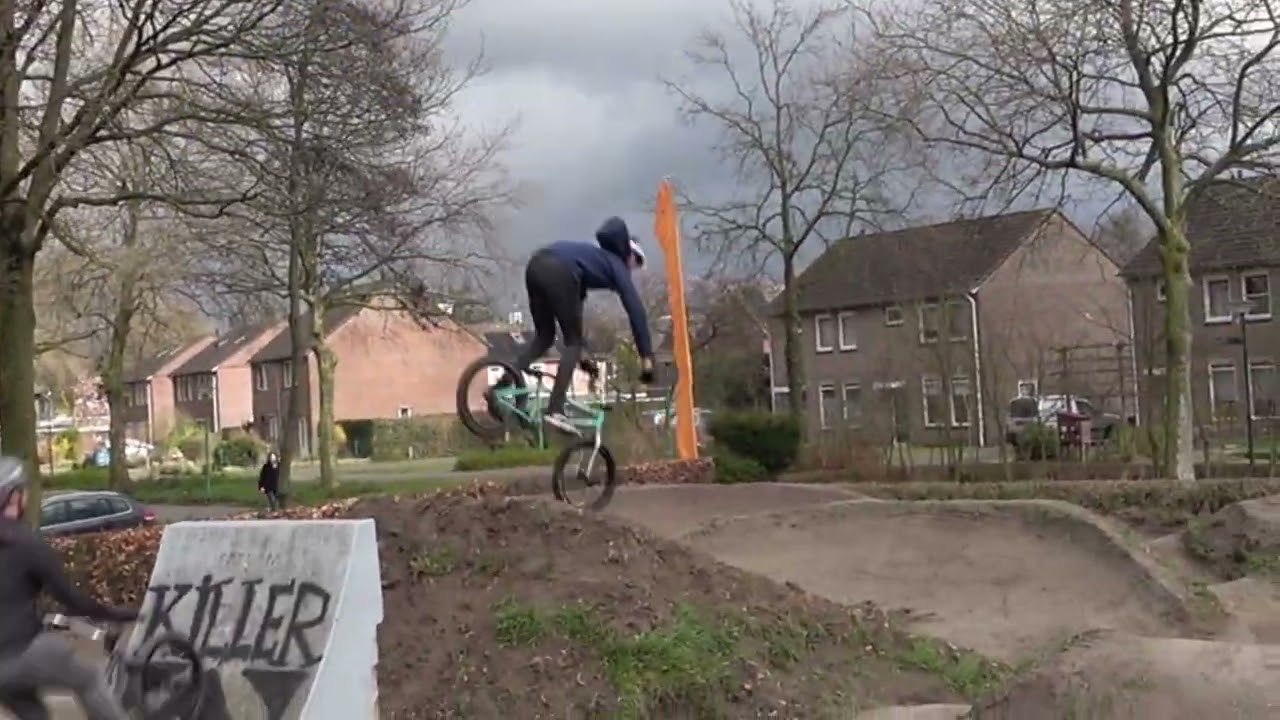 BMX'ers gaan los bij Mini Fatjam Aarle Rixtel