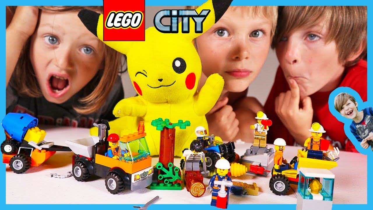New Lego City Mini Sets Time Lapse Build and Pretend Play