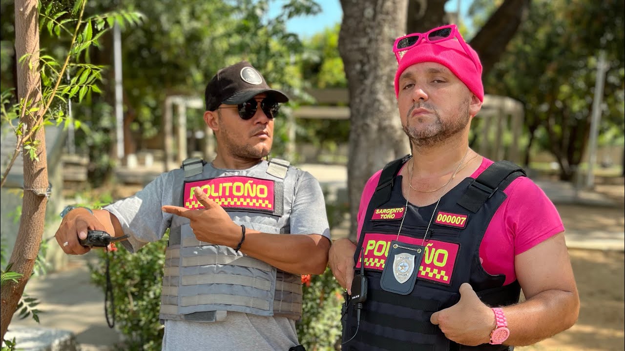 Toño y patrullero Caco 😂🚨👮‍♂️ #humor  #valledupar  #toño #videosderisas  #comedia