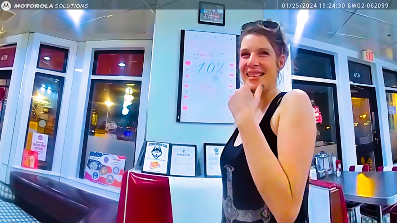 Fired Johnny Rockets Worker Returns for Revenge