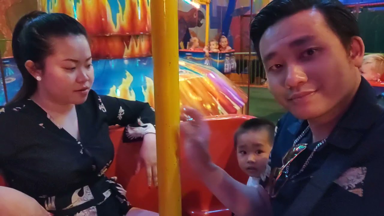 Vlog 7 ll Ngay Tony di Kidzcity o Utrecht - De dag dat Tony naar de Kidzcity gaat in Utrecht
