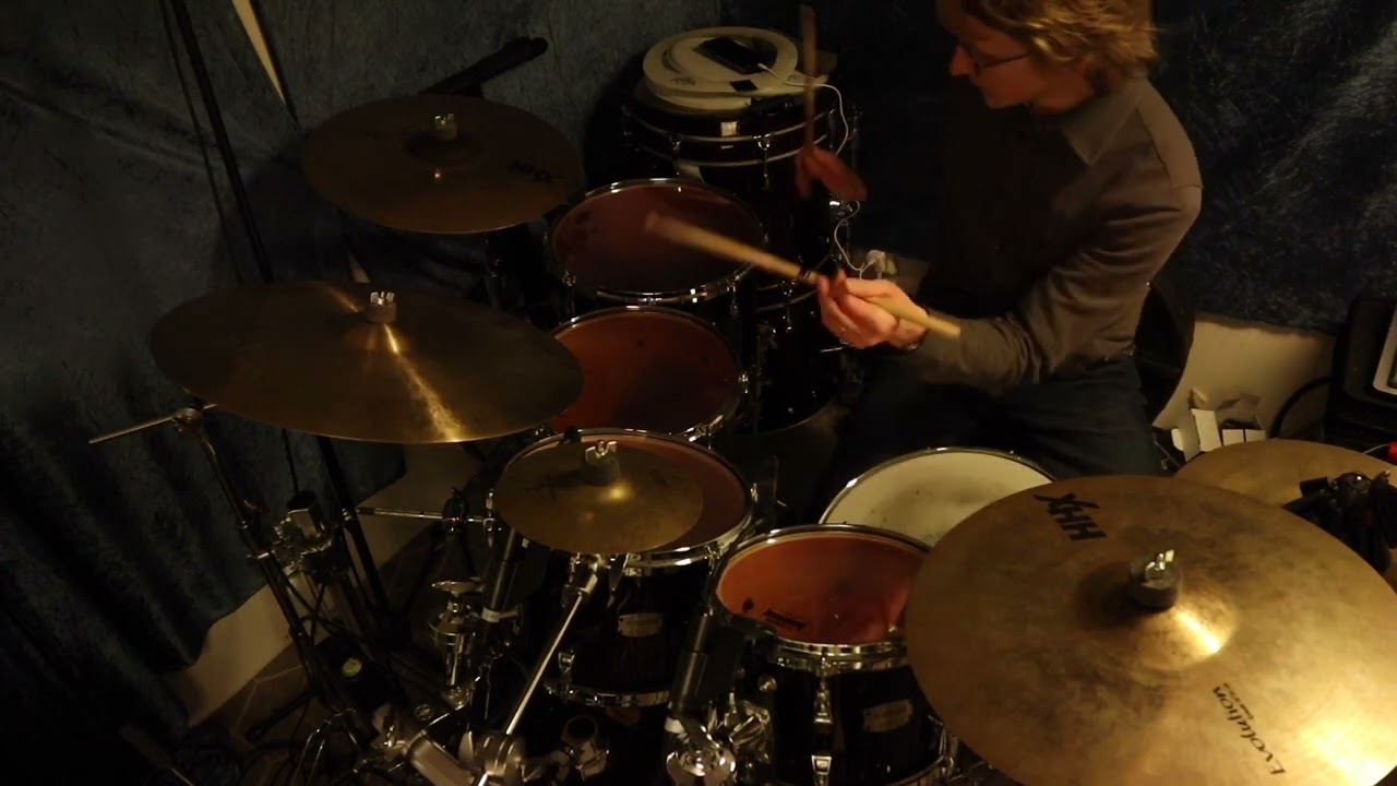 Short drum solo - Yamaha Absolute Hybrid Maple