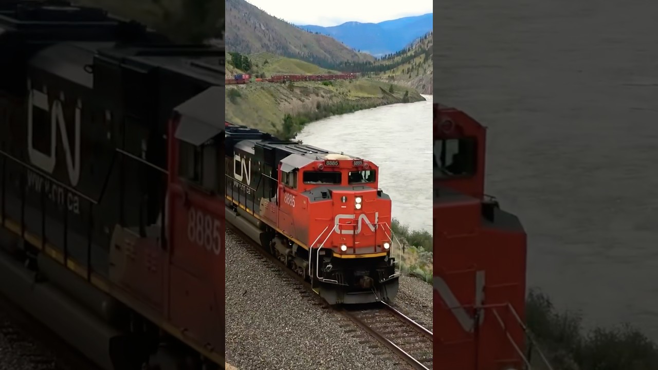 EMD PULLING BIG TRAIN THRU THE CANYON #youtubeshorts