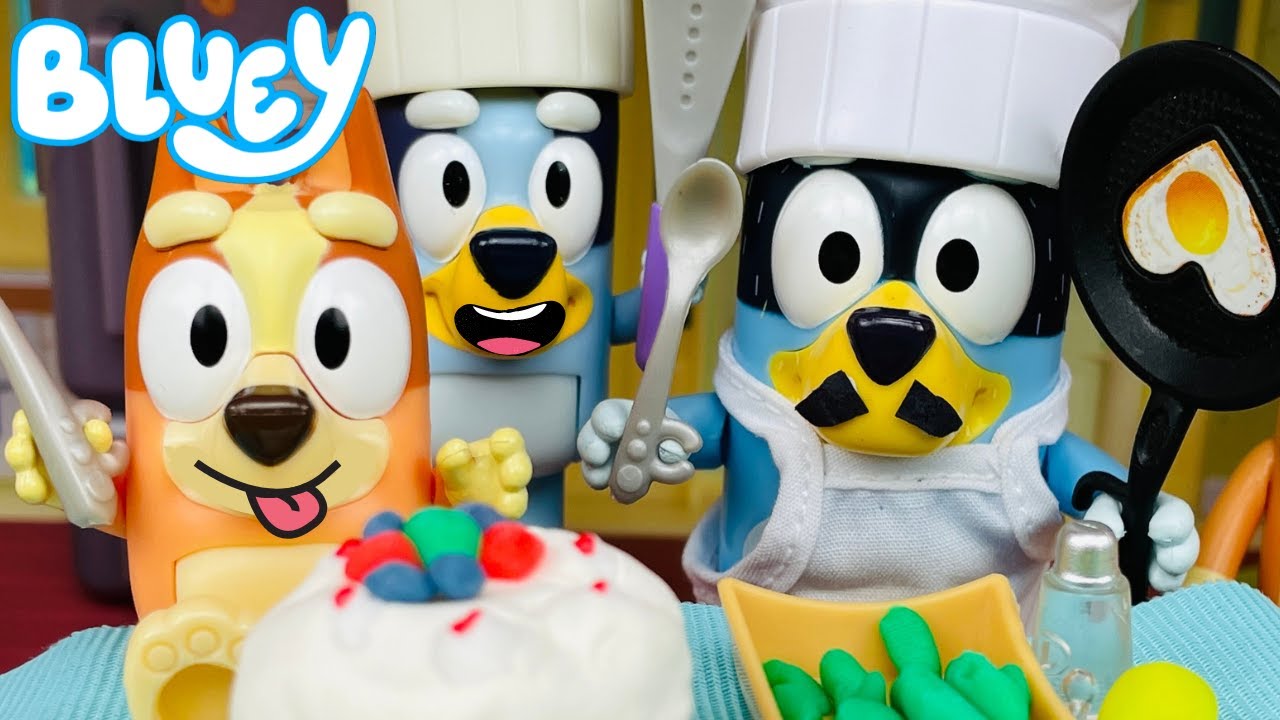 BLUEY - Pavlova Episode 🍰| Pretend Play with Bluey Toys | Bunya Toy Town