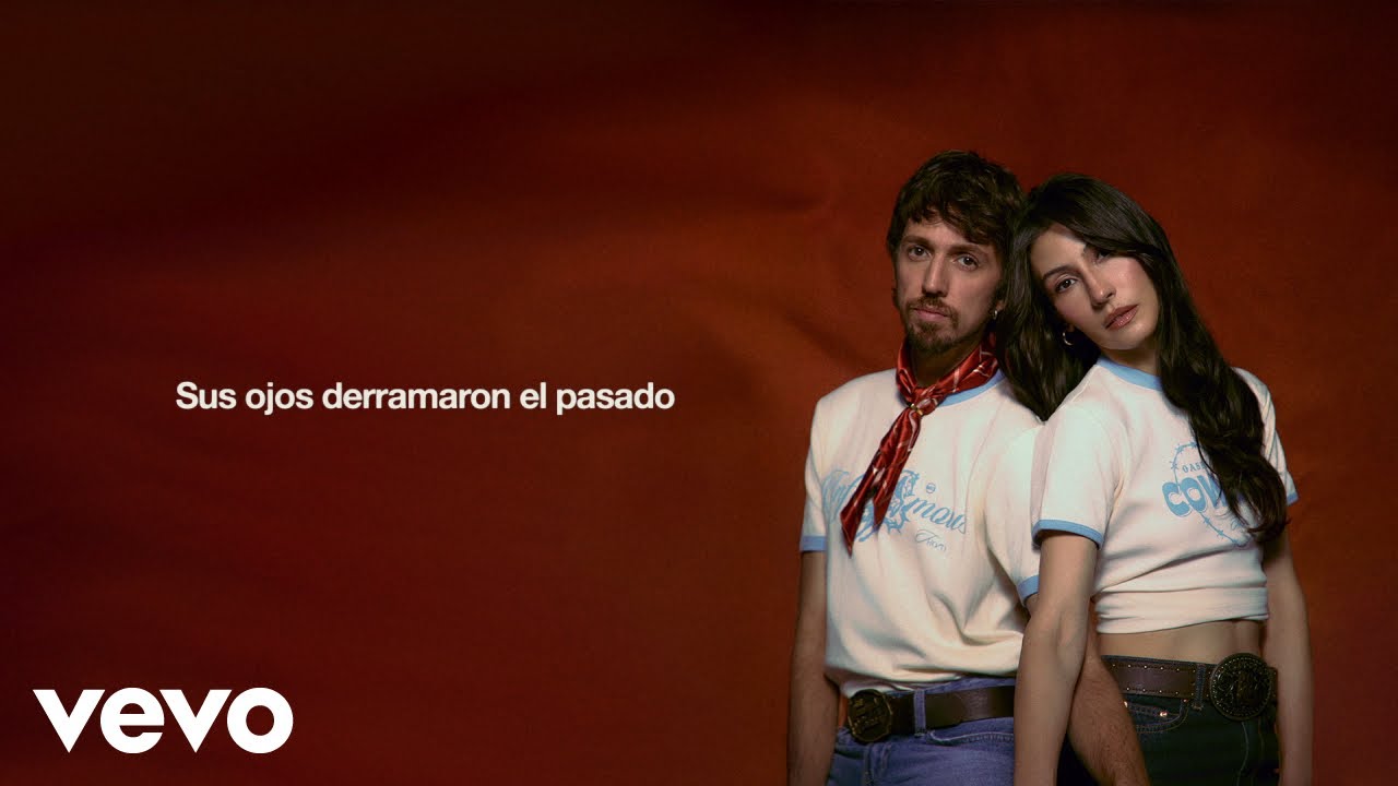 Esteman, Daniela Spalla - Llorando en el avión (Lyric Video)