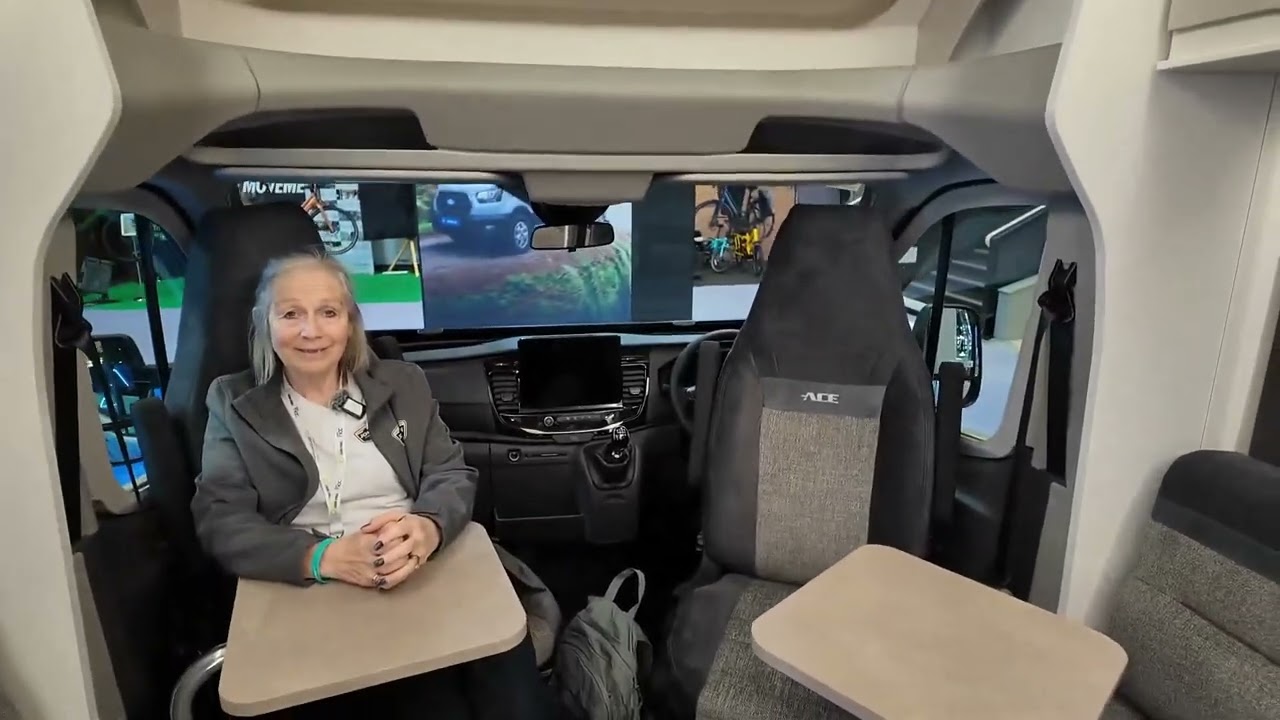 Второй день выставки Caravan Camping and Motorhome Show в феврале 2026 года с выставкой ACE в зал...