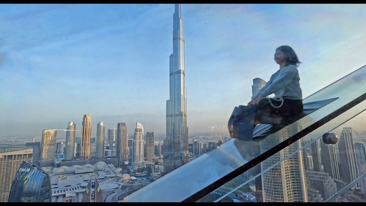 Dubai: Sky Views Observatory (4K-Video)
