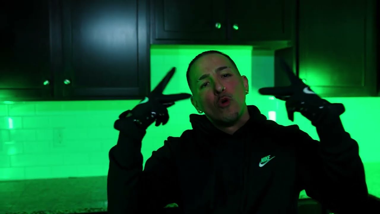 Don Ariel - Me Gusta Dinero (Official Video)
