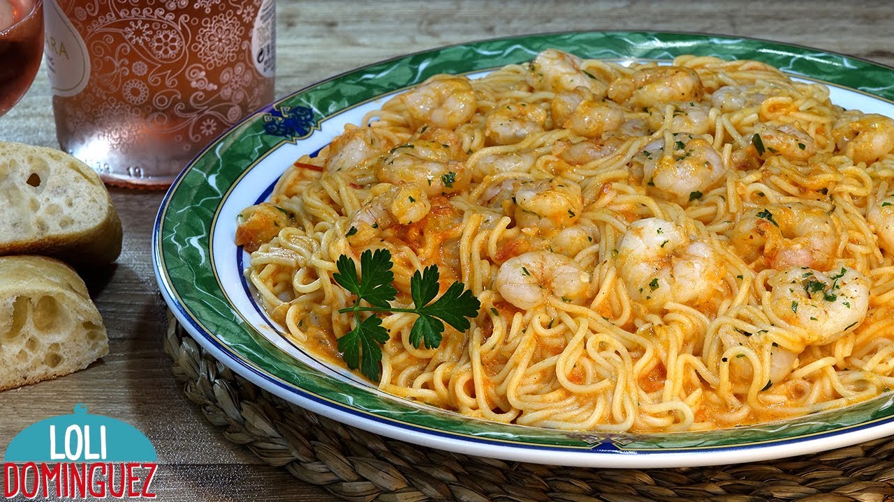 ESPAGUETIS CON SALSA CREMOSA DE TOMATE Y GAMBAS O CAMARONES, RECETA RÁPIDA Y FÁCIL - Loli Domínguez