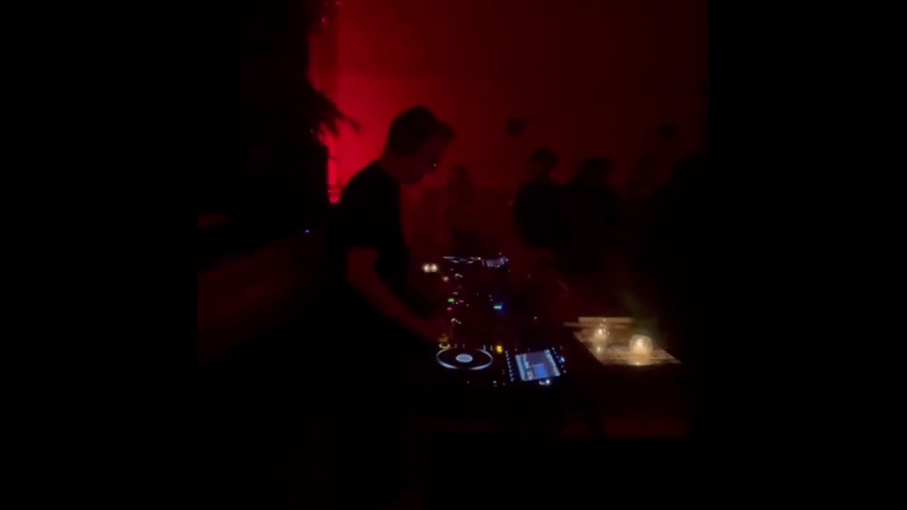 Eteria 80s track 
