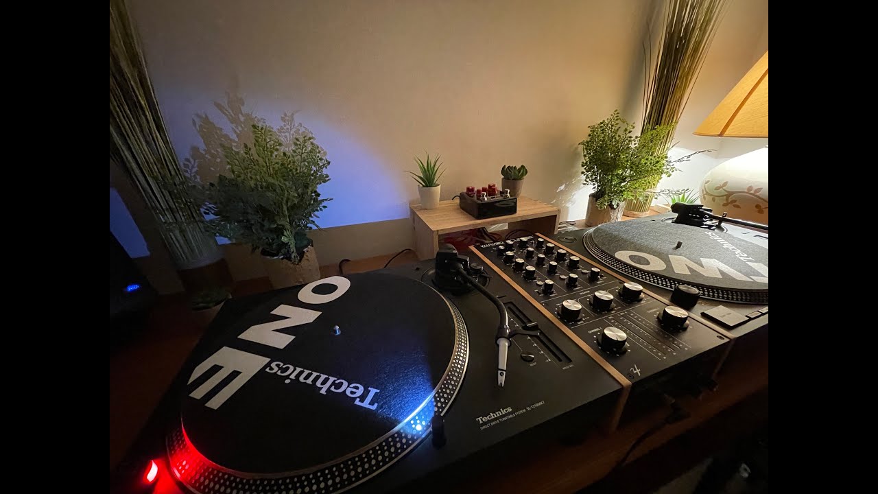 Deep House | Vinyl Mix | Angelo Montesu