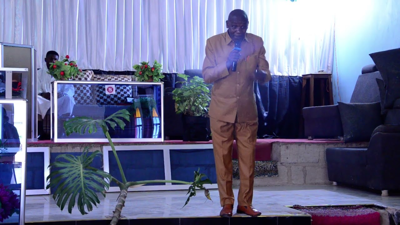 WAPAGANI WASTAARABU BY EV  LUFINGO  KAMWELA