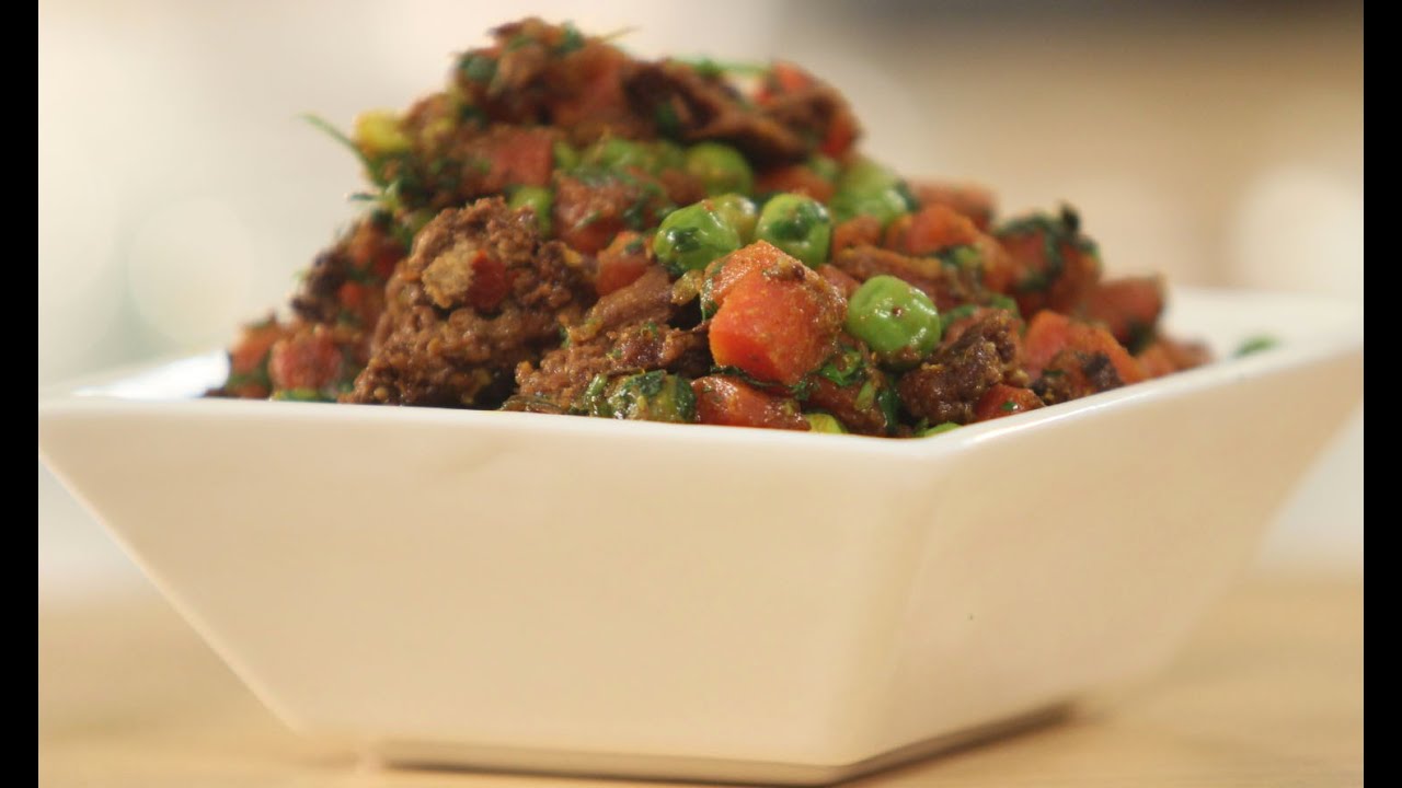 Punjabi Gajar Mutter Wadiyan(Carrot and Peas-Stirfried)