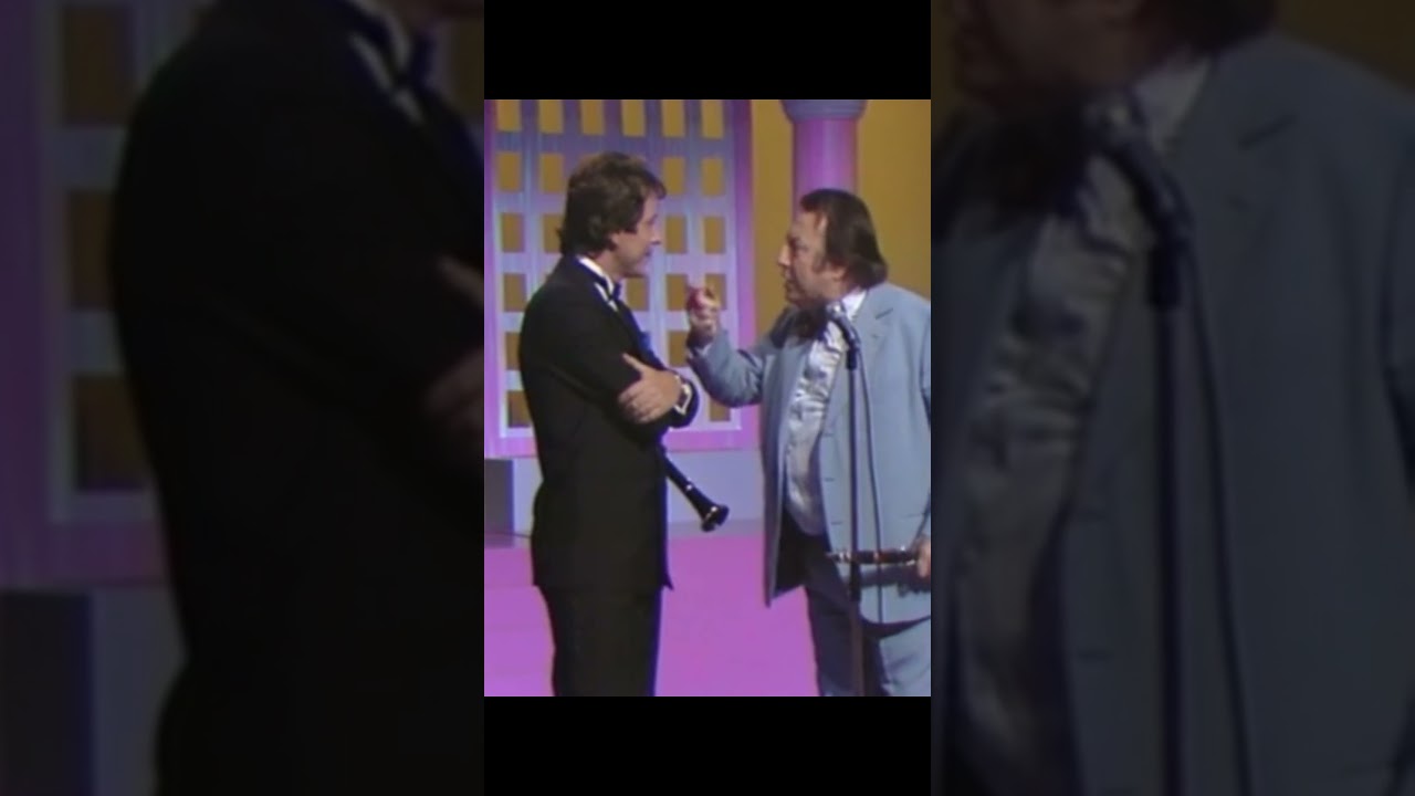 Raymond Devos  - La Ceinture.